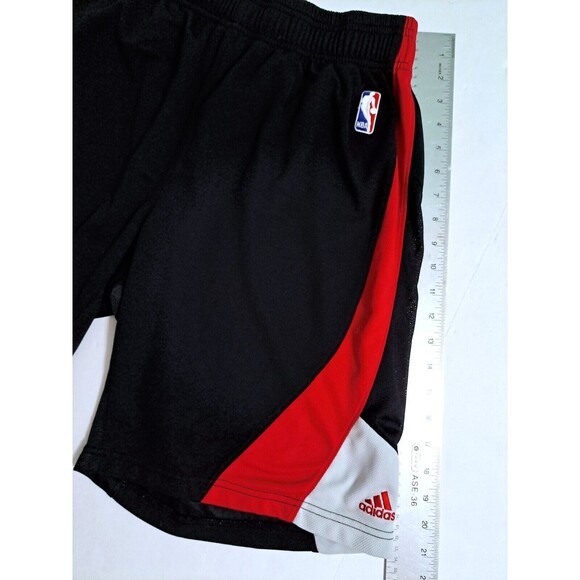 Toronto Raptors Men's Large Adidas Basketball Gym Shorts Black Red White NBA - Picture 10 of 10
